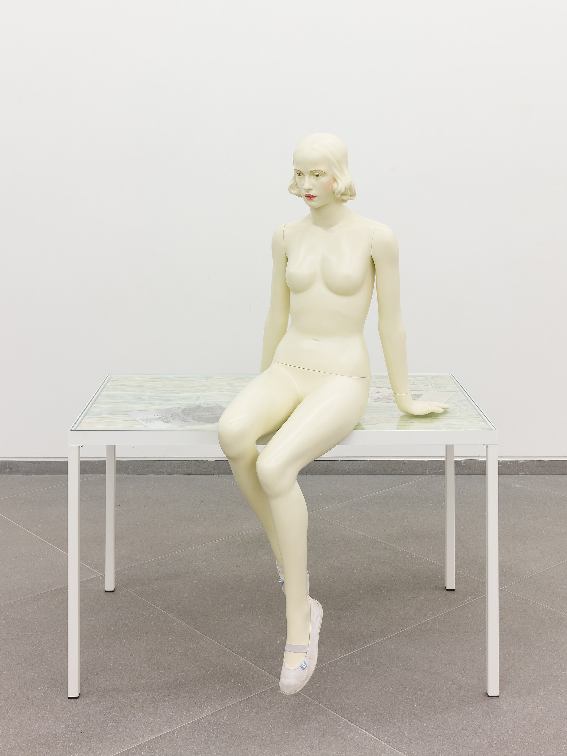 Lucy McKenzie, Giving Up The Shadows On My Face at Cabinet, photo 28