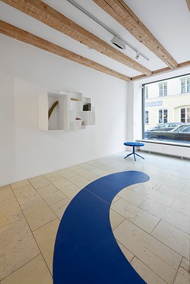 Image 10 of 36