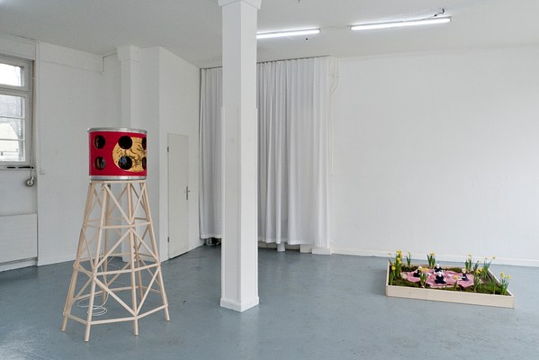 Image 4 of 9