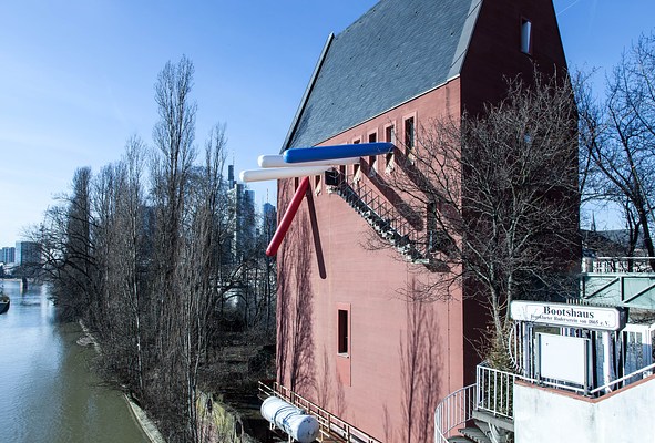 Image 4 of 33