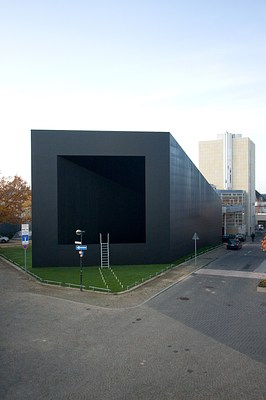 Image 10 of 33