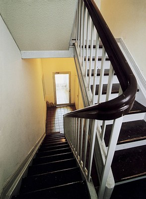 Image 23 of 33