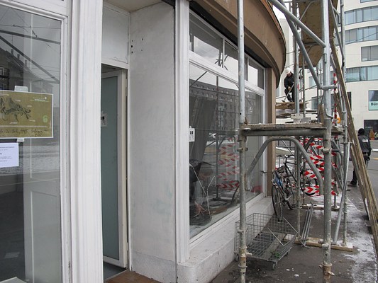Image 5 of 68