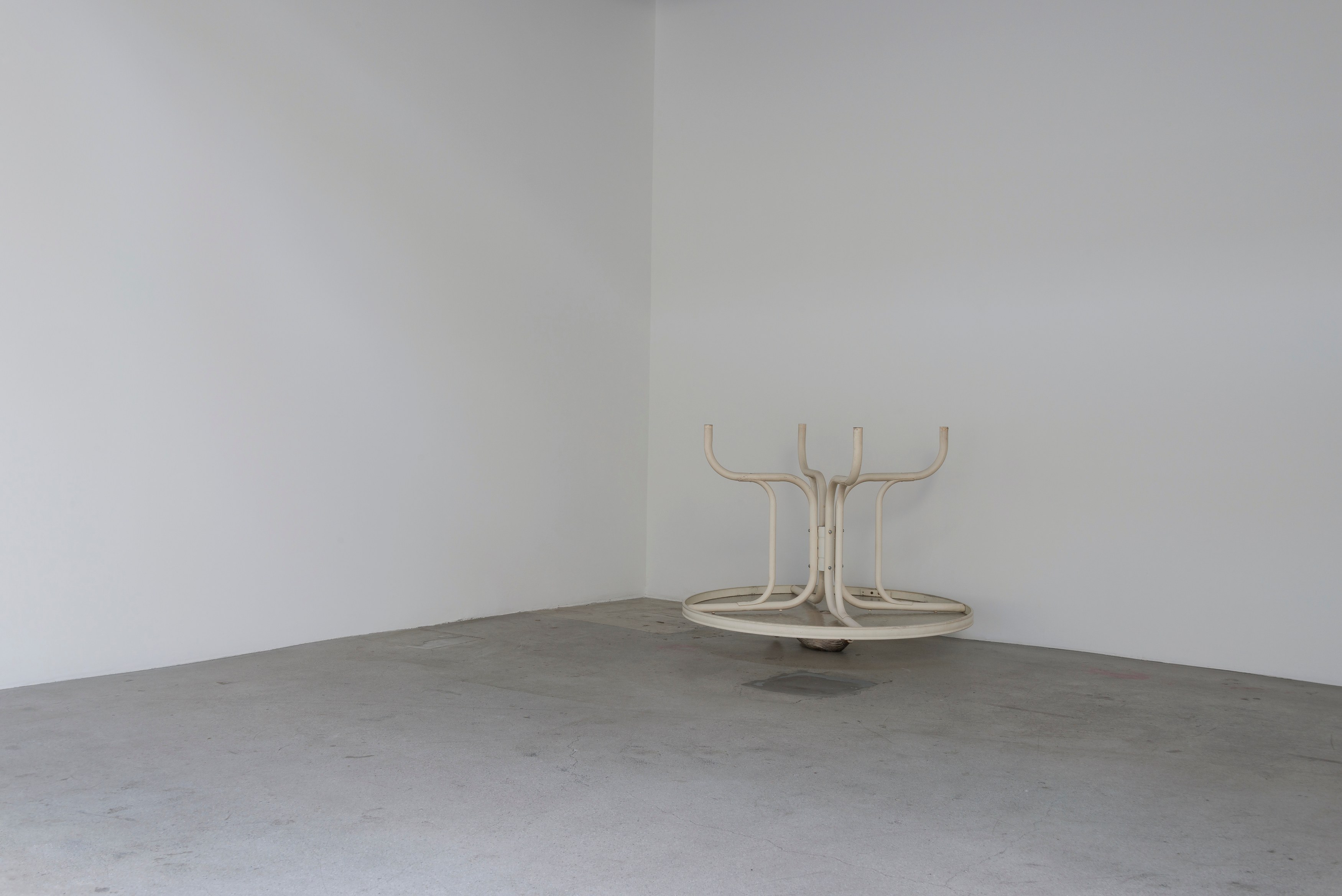 Michael E. Smith, Untitled at Michael Benevento Gallery, photo 6