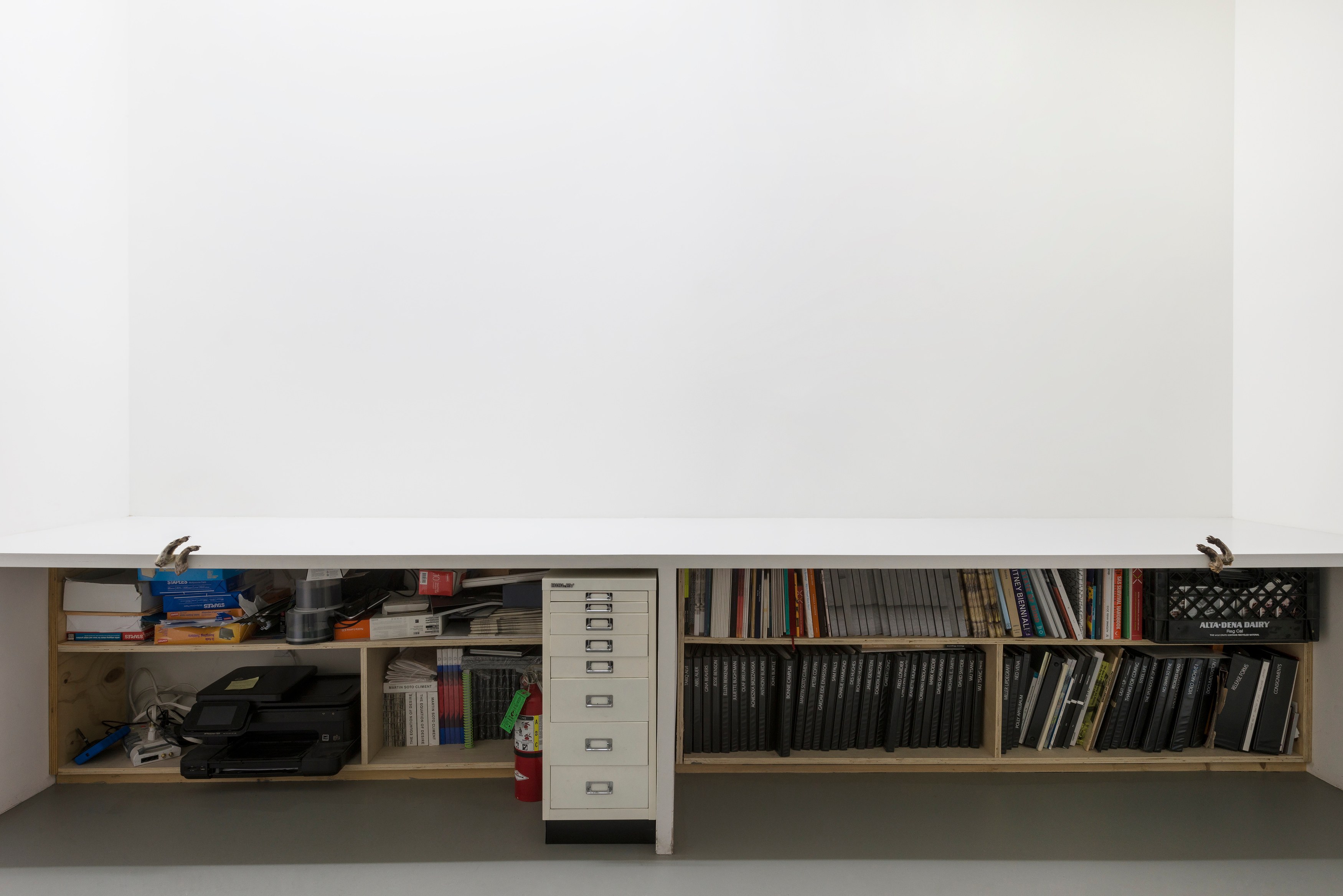 Michael E. Smith, Untitled at Michael Benevento Gallery, photo 19
