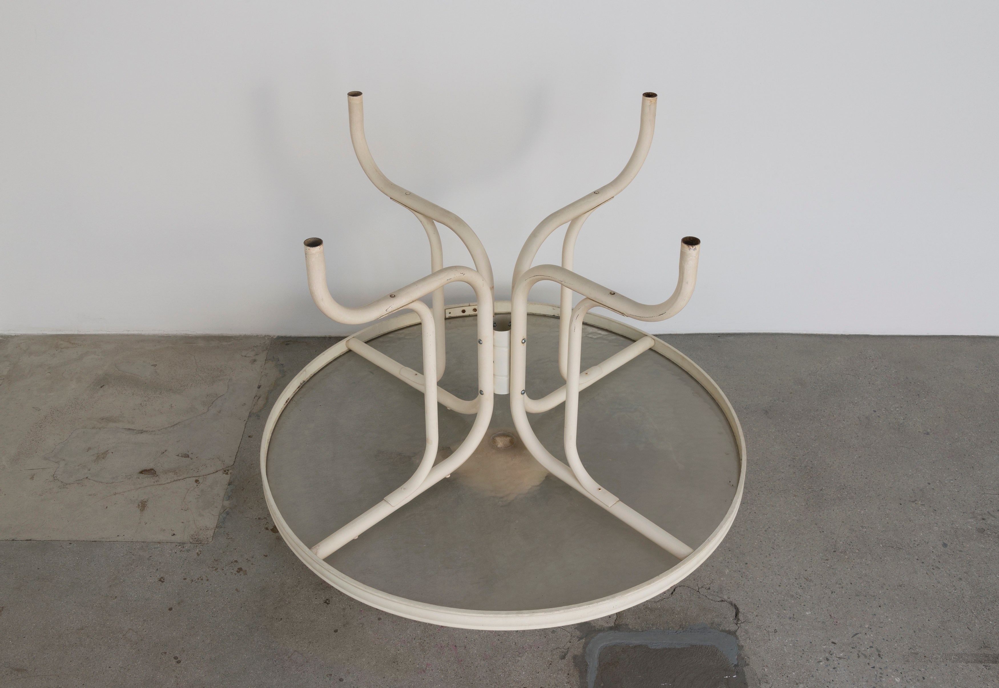 Michael E. Smith, Untitled at Michael Benevento Gallery, photo 33