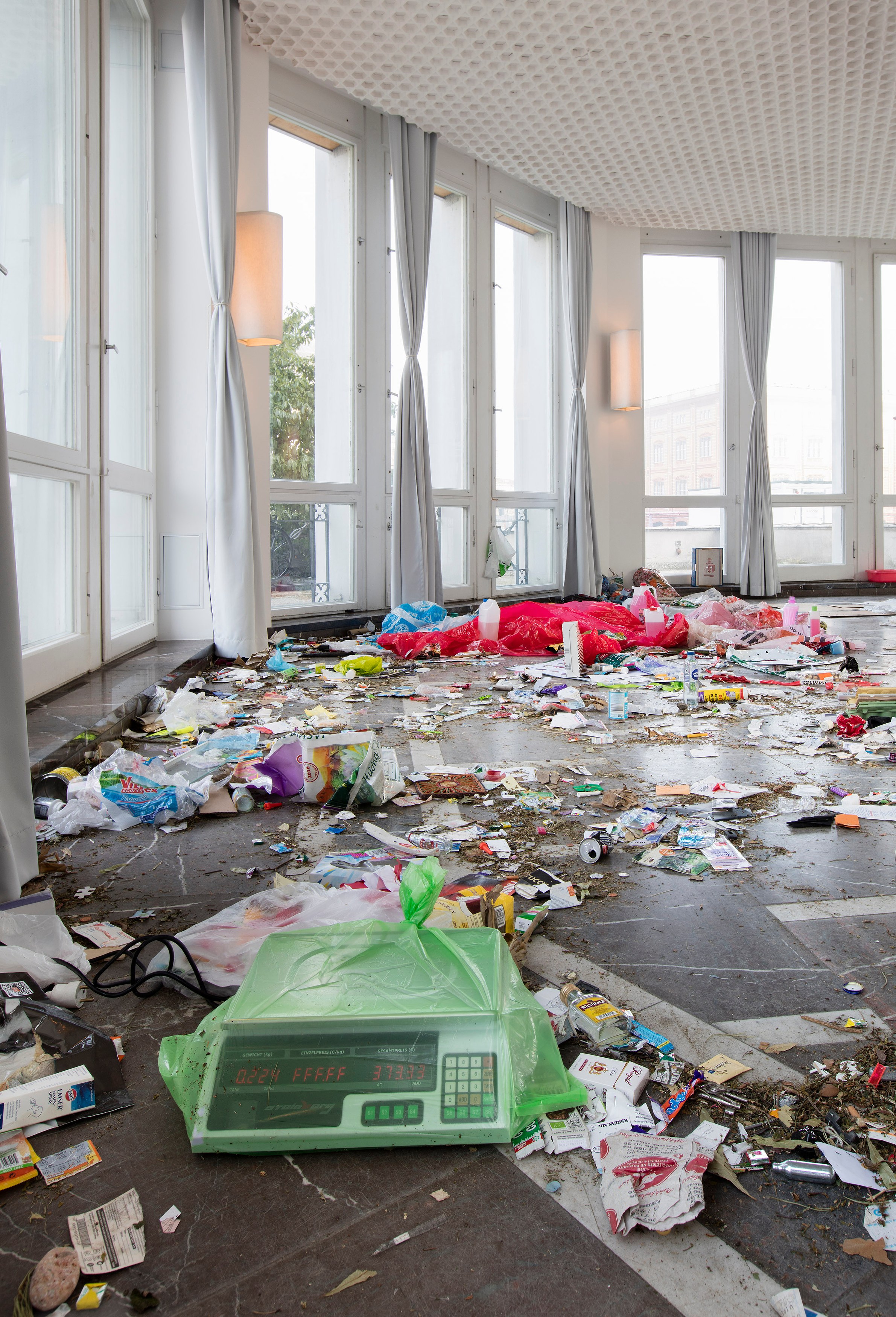 Jason Dodge, Paul Thek, Untitled at Schinkel Pavillon, photo 5