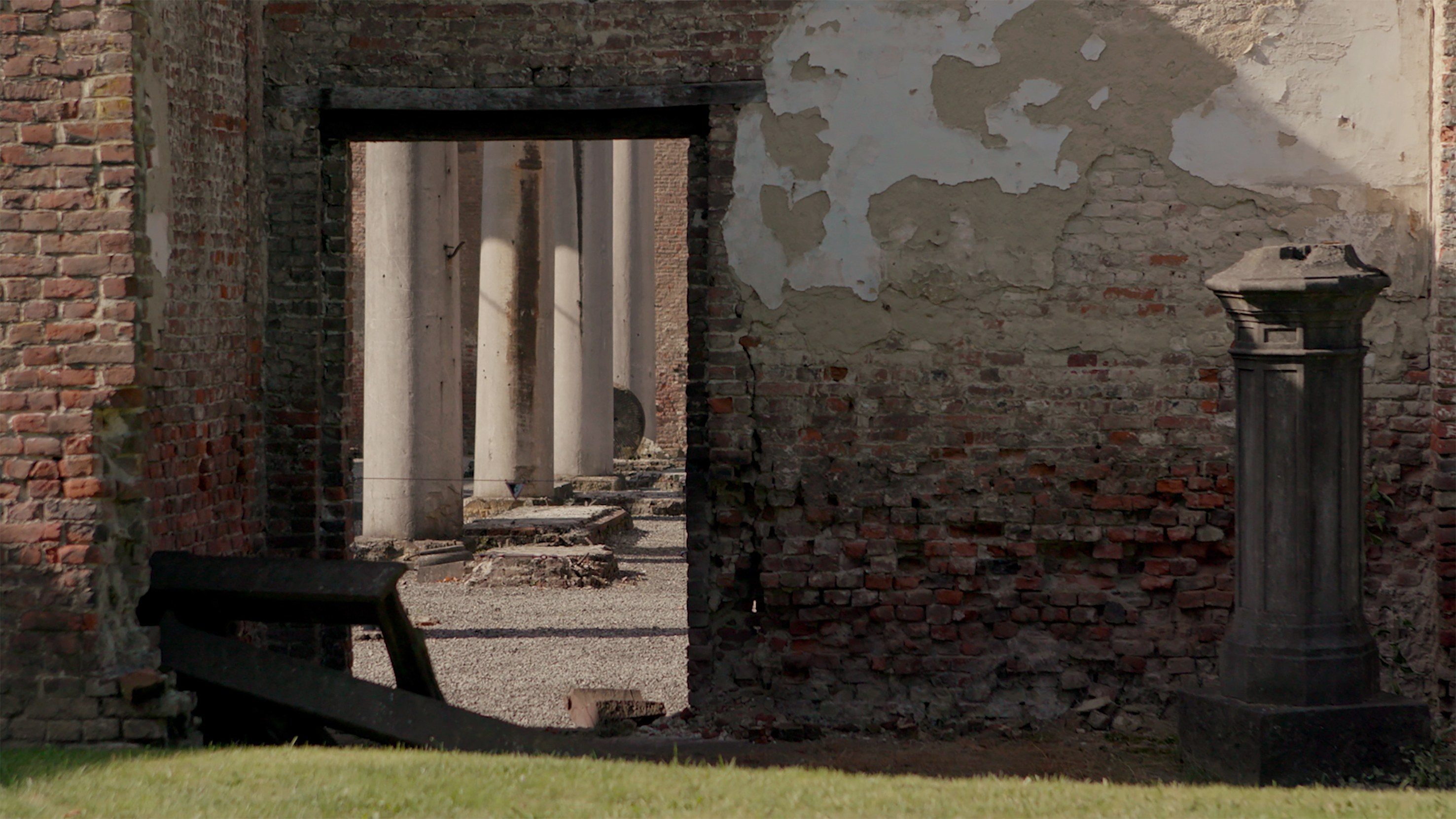 Fiona Tan, Archive / Ruins at Peter Freeman, photo 15
