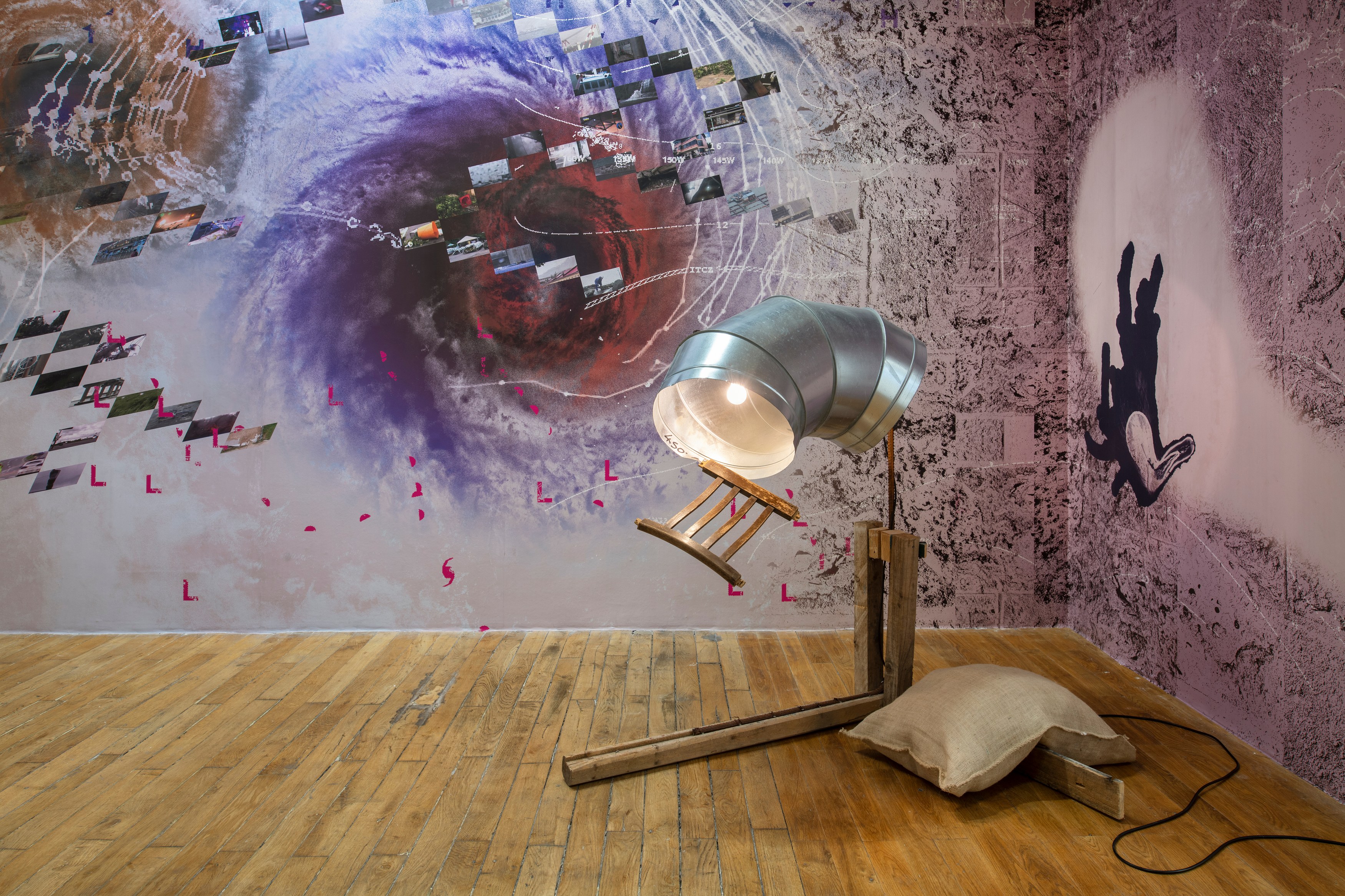 Seen in a crystal ball, Seen in a crystal ball at Galerie Chantal Crousel, photo 17