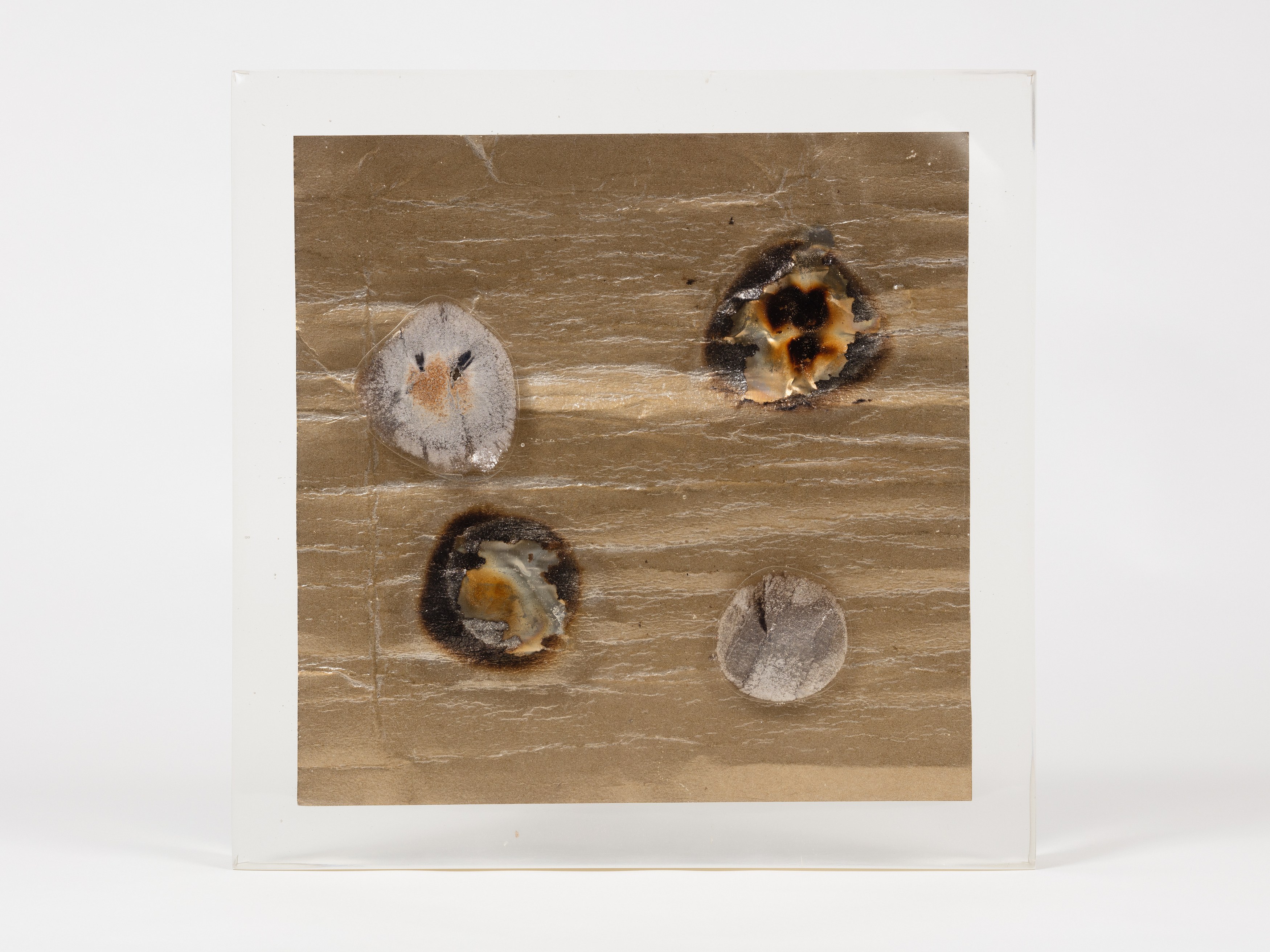 Seen in a crystal ball, Seen in a crystal ball at Galerie Chantal Crousel, photo 32