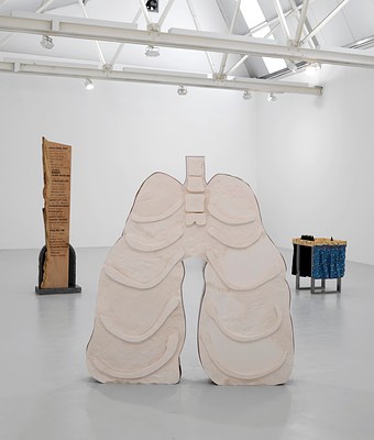 Image 2 of 32