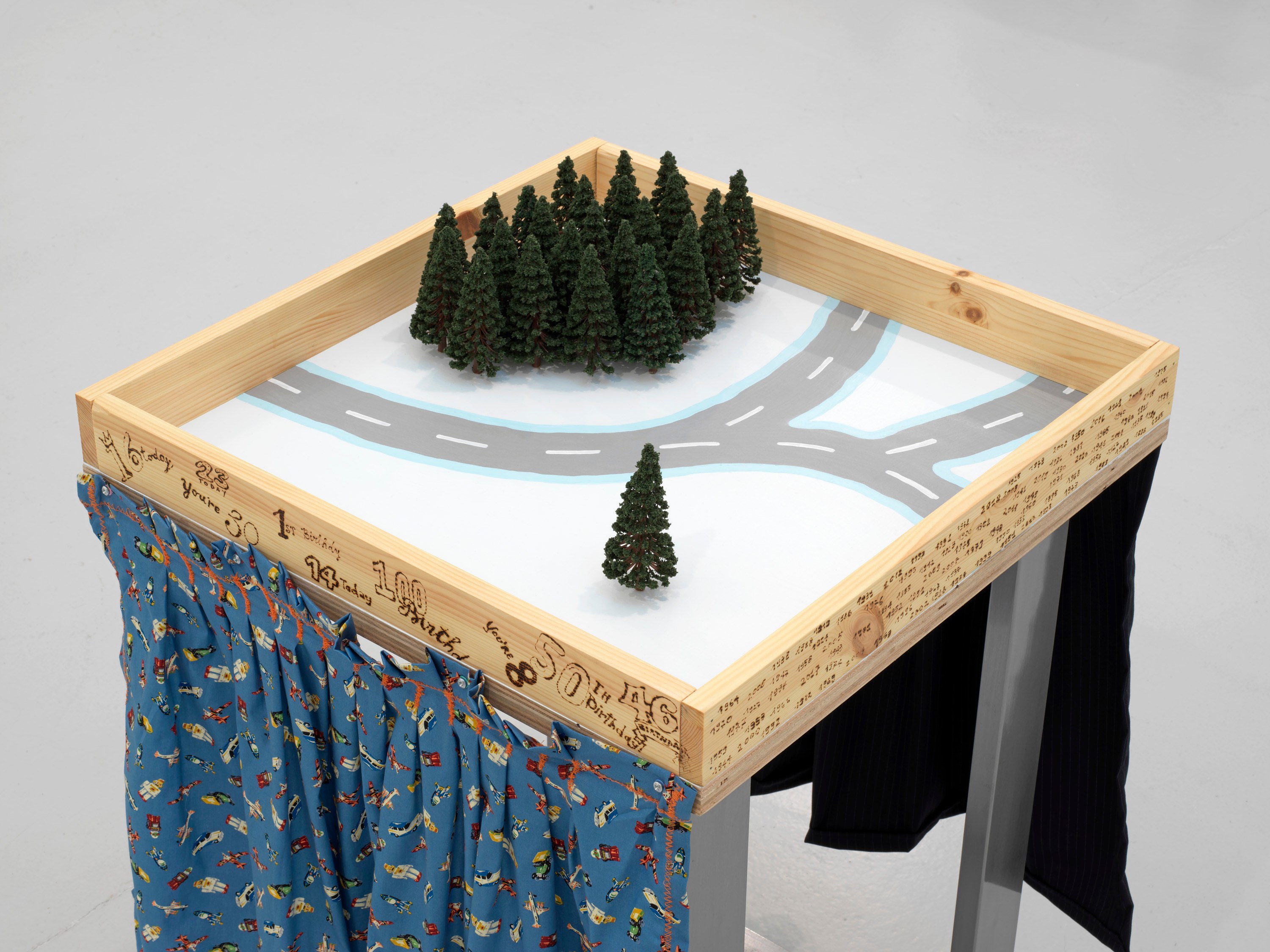 Guendalina Cerruti, Zoe Williams, Playful Agressions at greengrassi & Corvi-Mora, London, photo 21