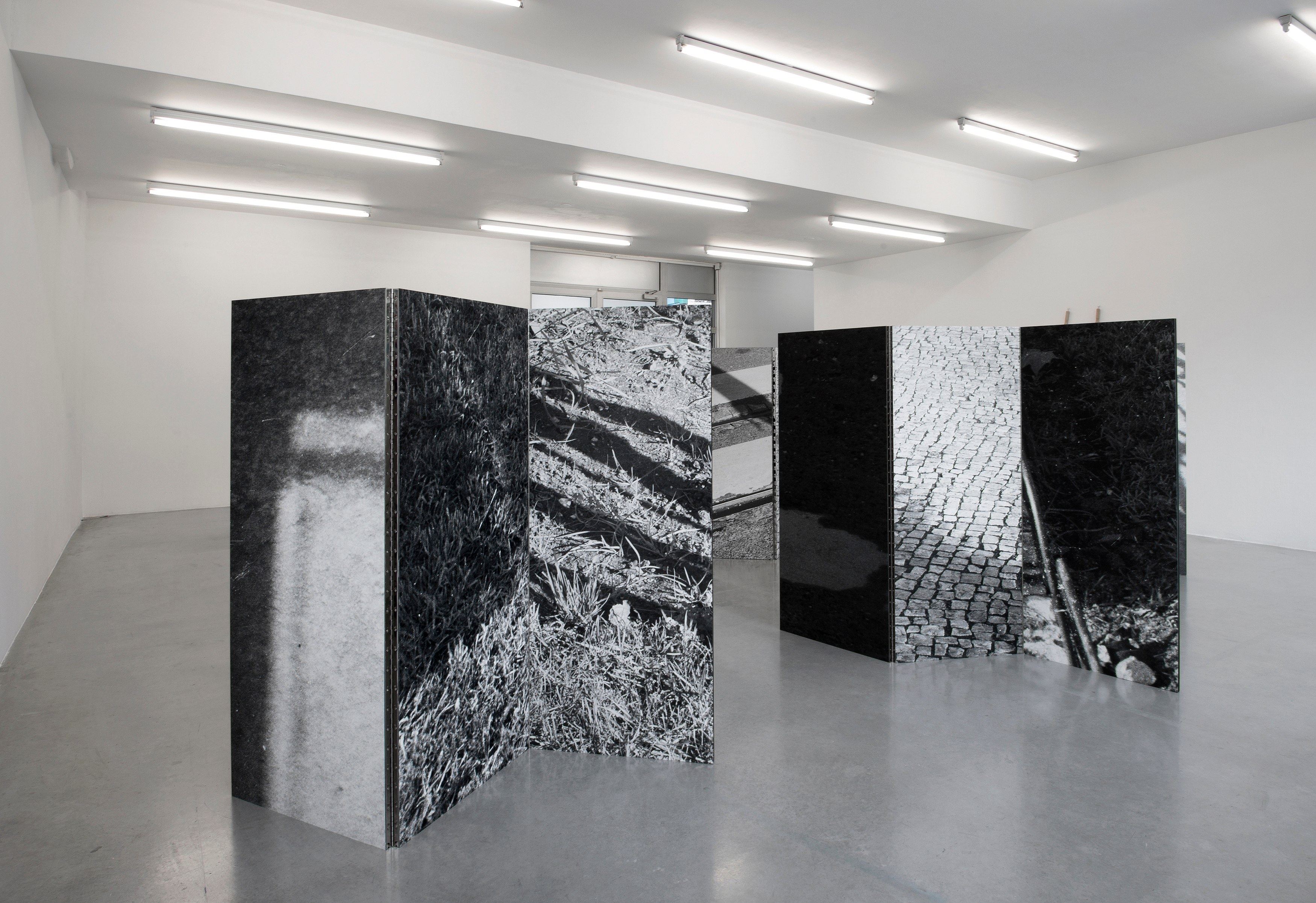 Jef Geys, Paravents (As Sombras de Lisboa) at Air de Paris, photo 8