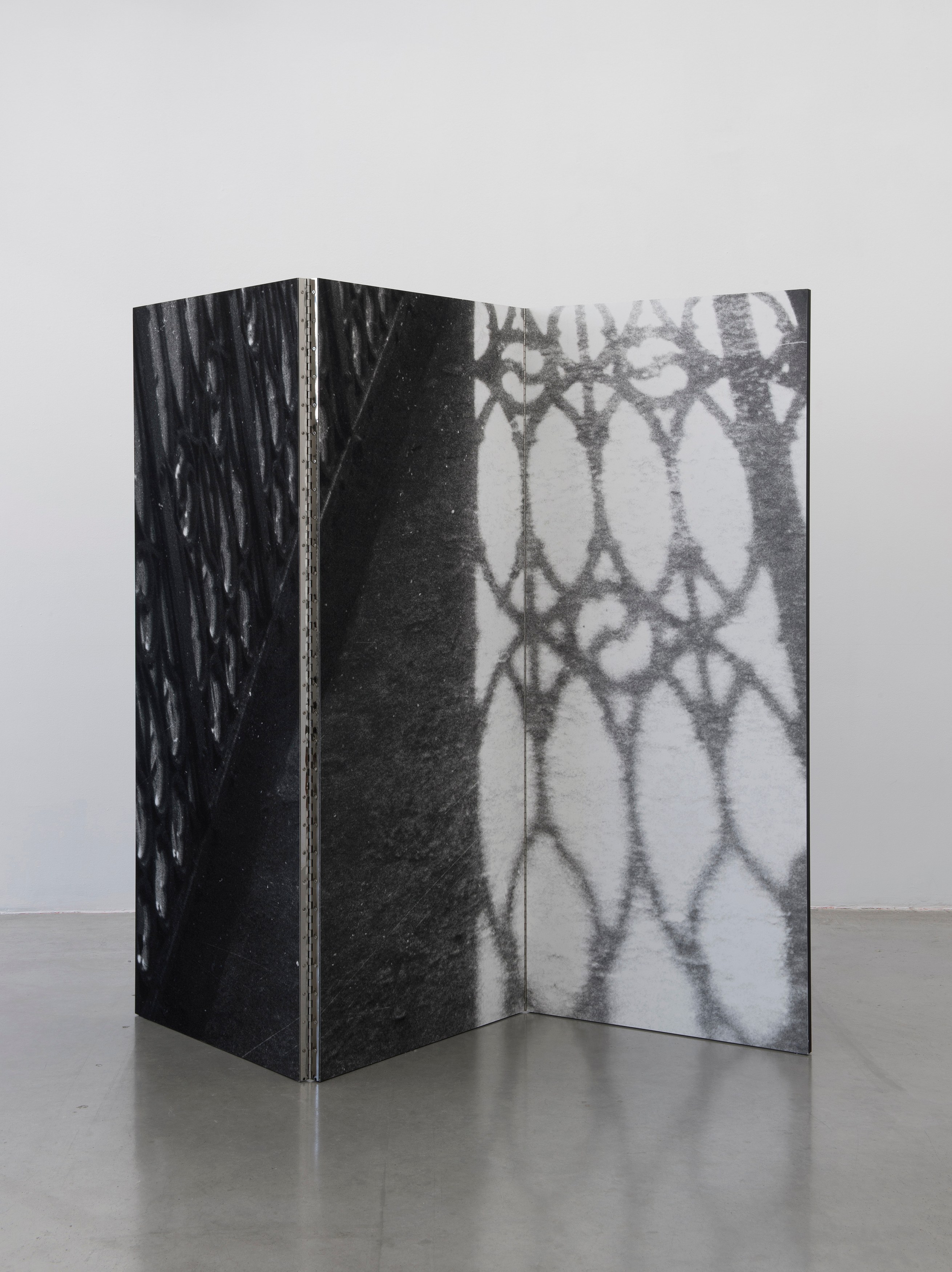 Jef Geys, Paravents (As Sombras de Lisboa) at Air de Paris, photo 14