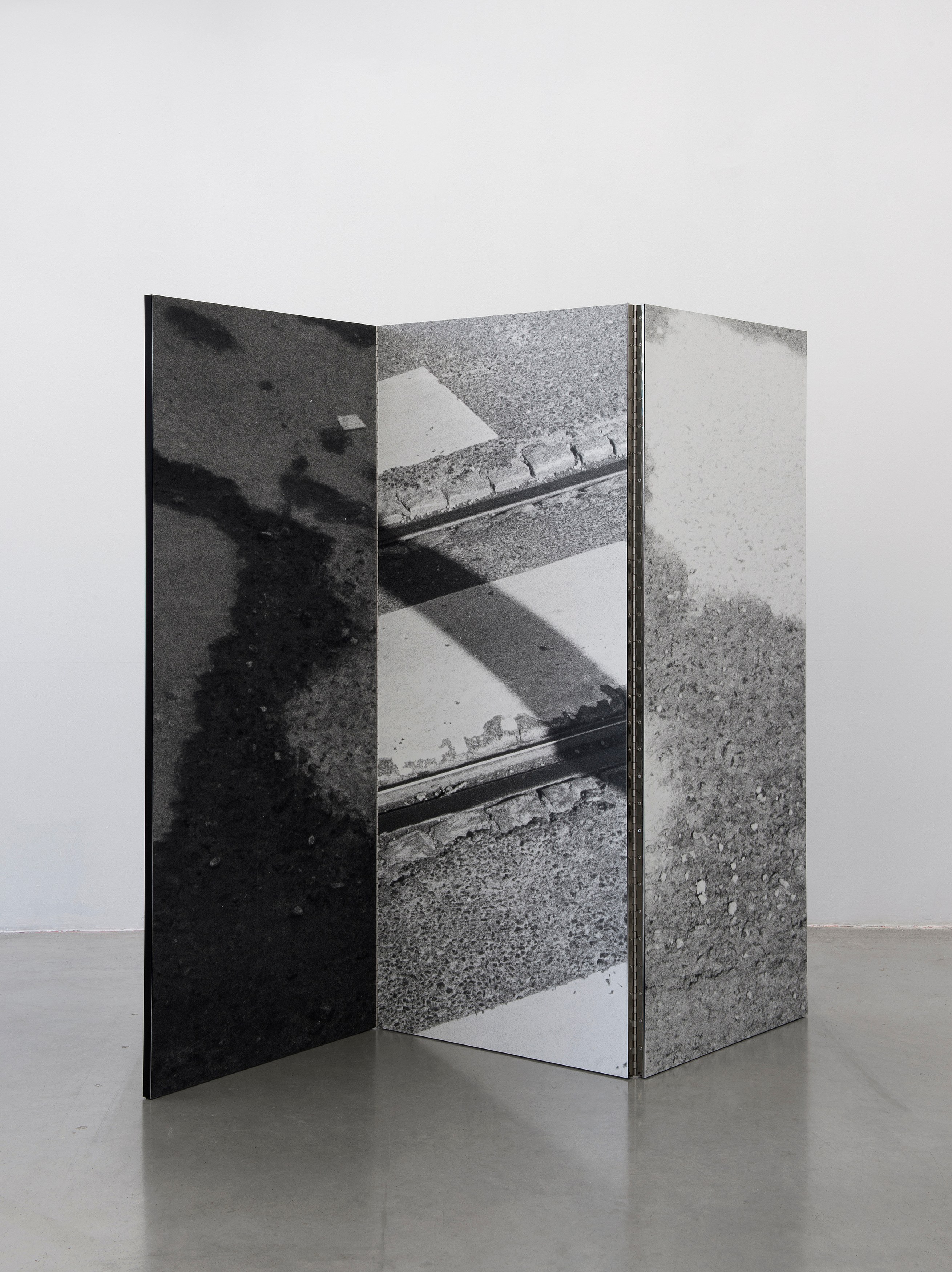 Jef Geys, Paravents (As Sombras de Lisboa) at Air de Paris, photo 16