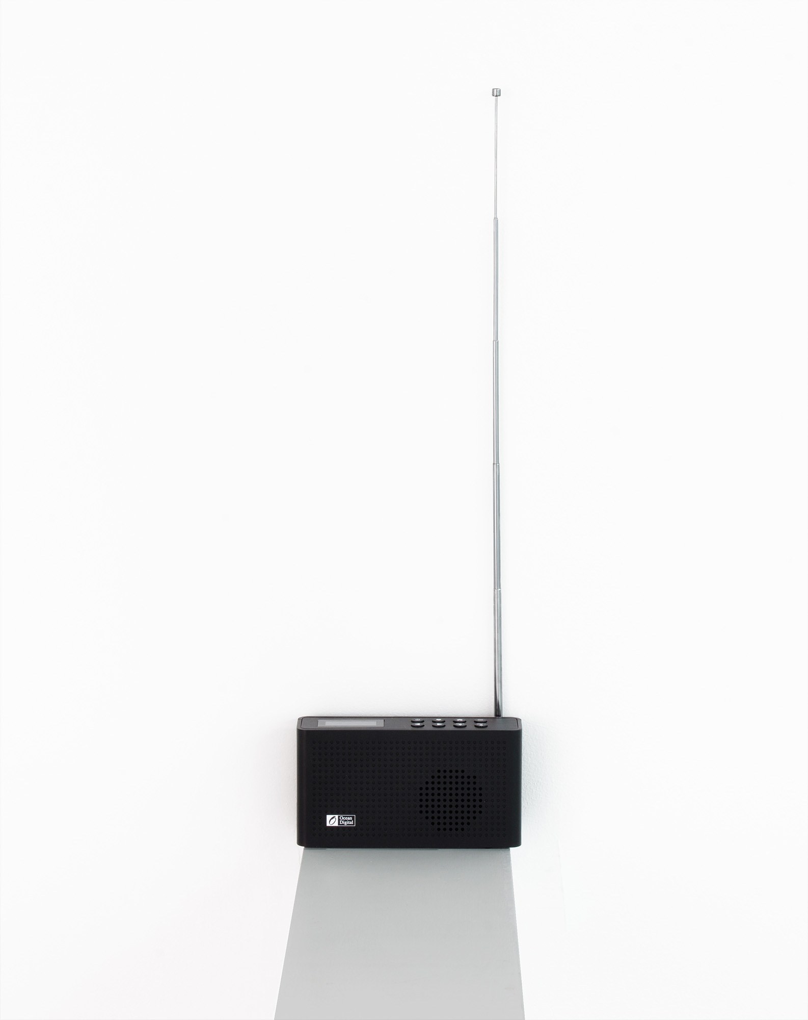 Ghislaine Leung, Power Relations at Maxwell Graham, photo 2