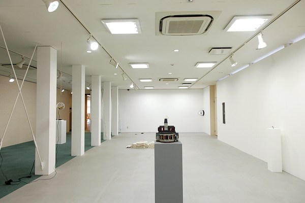 Image 11 of 74