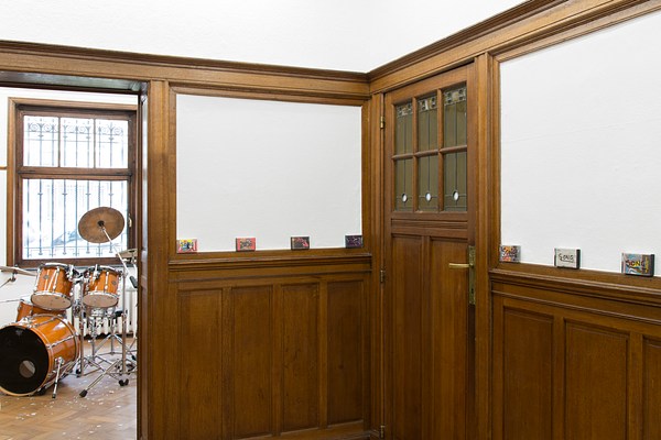 Image 19 of 63