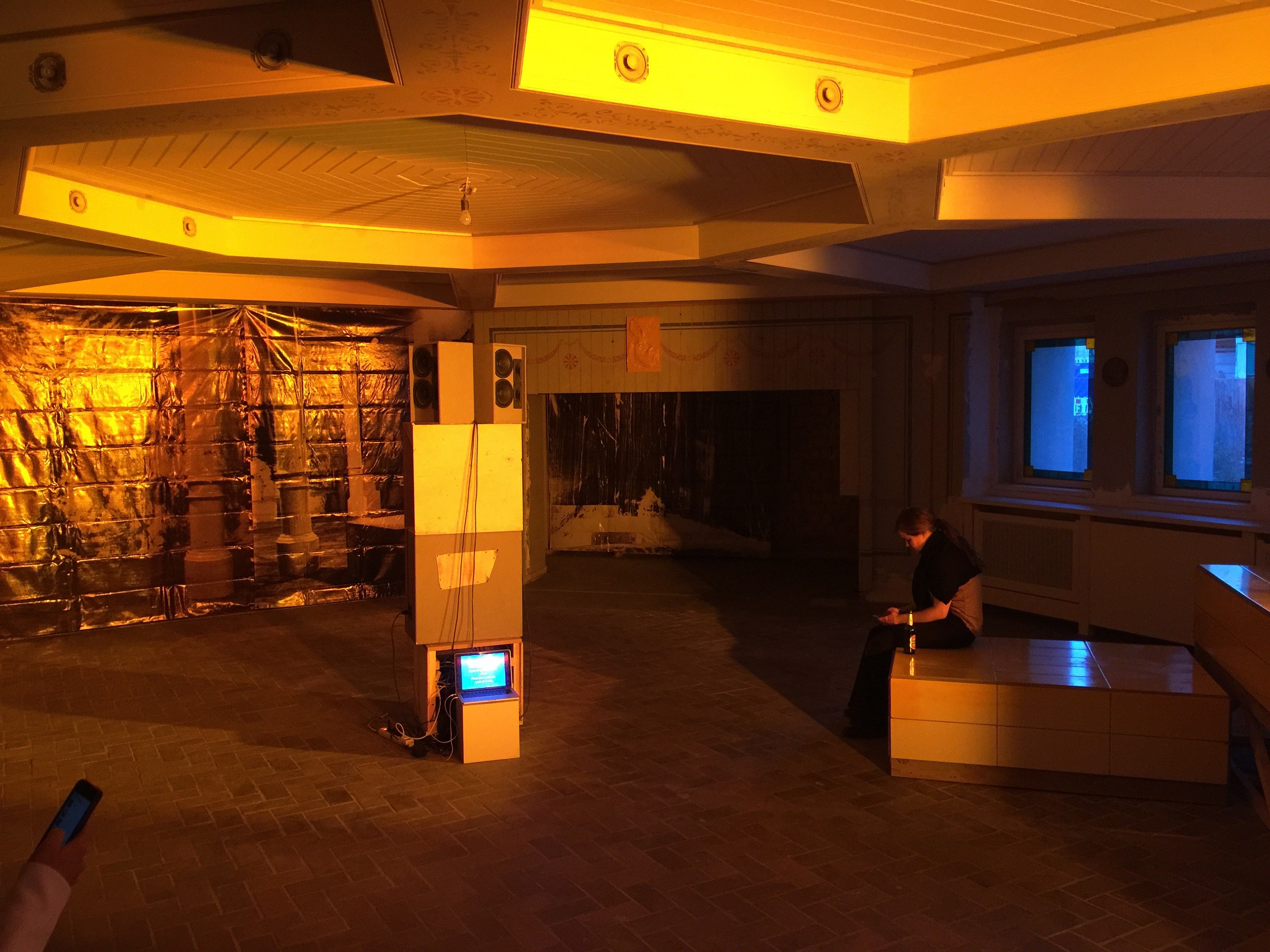 Juliette Blightman, Nightshift at Schinkel Pavillon, photo 2