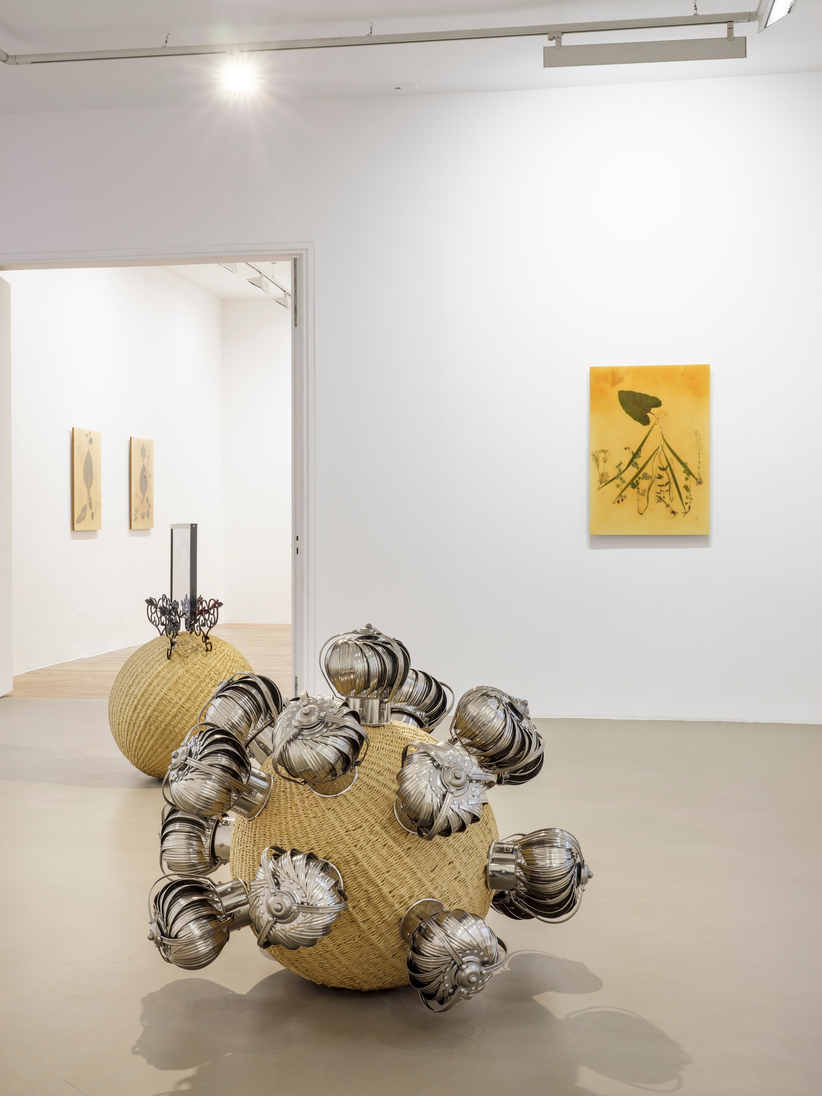 Haegue Yang, Quasi-ESP at Galerie Chantal Crousel, photo 8