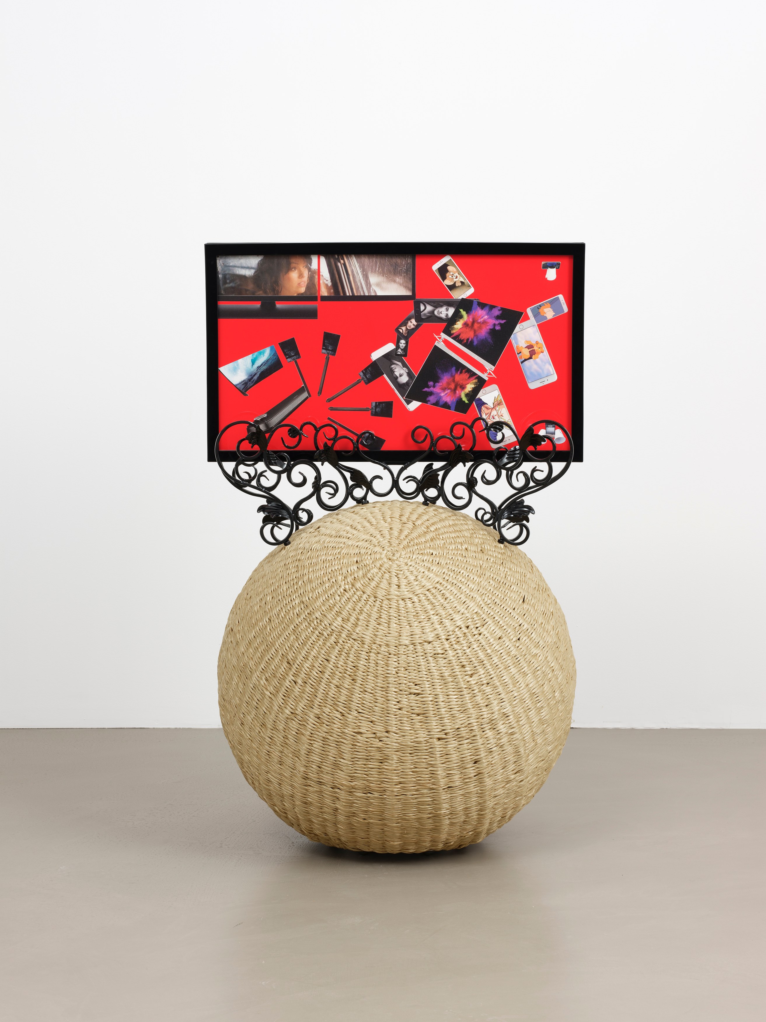 Haegue Yang, Quasi-ESP at Galerie Chantal Crousel, photo 24