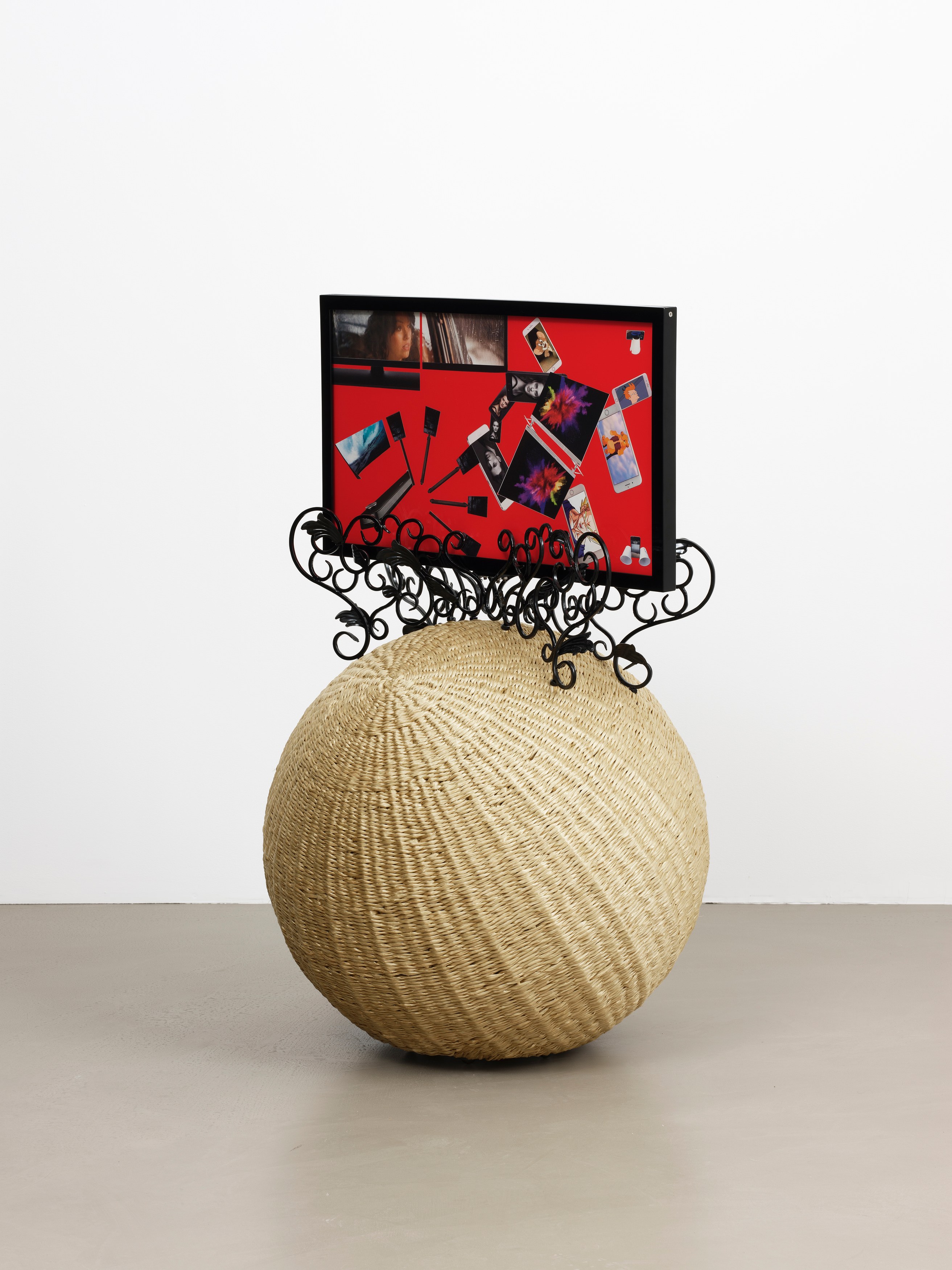 Haegue Yang, Quasi-ESP at Galerie Chantal Crousel, photo 25