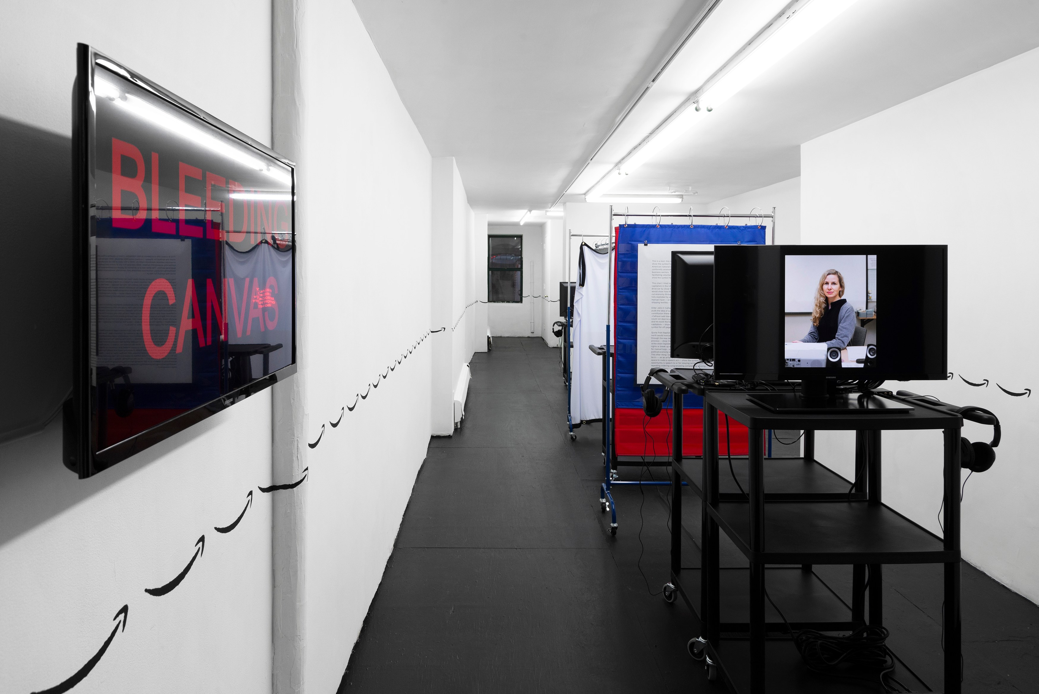 D'Ette Nogle, Bleeding Canvas at Derosia, photo 2