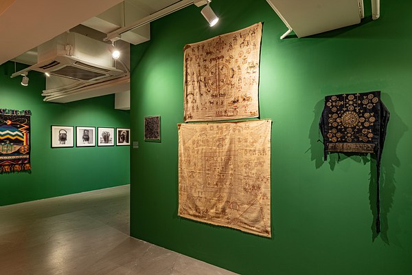 Image 3 of 28