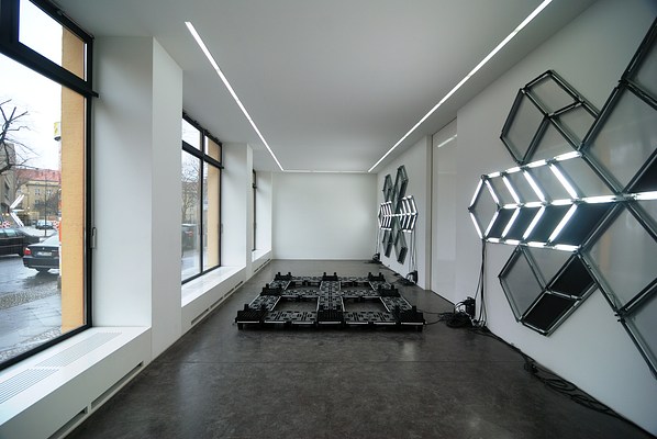 Image 4 of 4