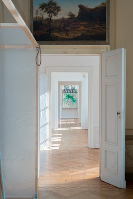 Image 2 of 21