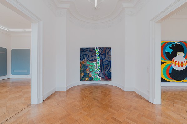 Image 3 of 21