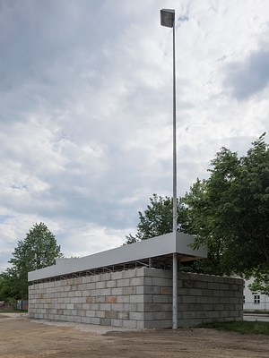 Image 2 of 23