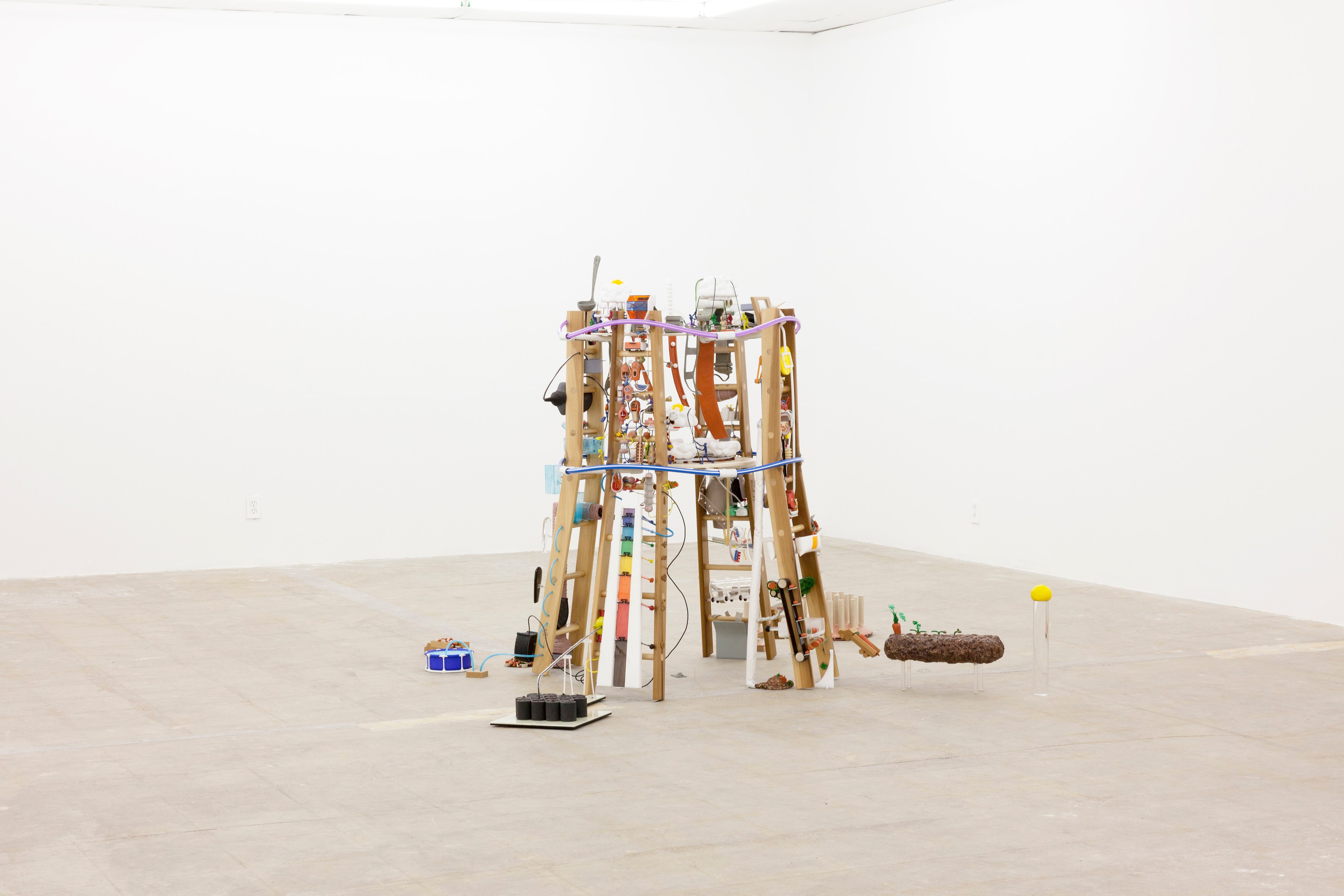 Benjamin Reiss, Package Factory (Natural Marriage of Natural Resources) at Bel Ami, photo 2
