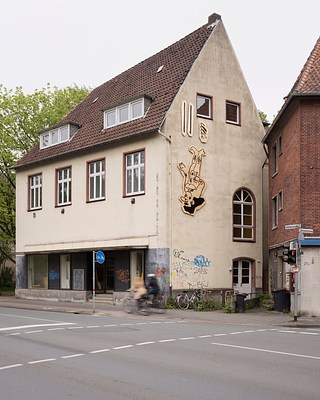 Image 1 of 6