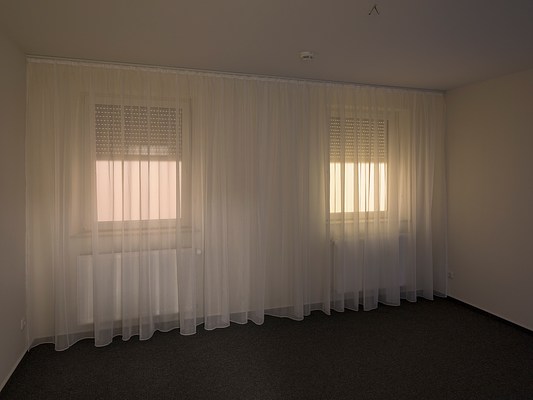 Image 2 of 6