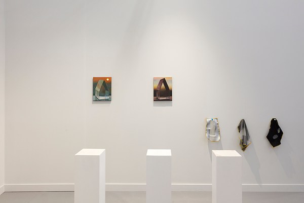 Image 4 of 18
