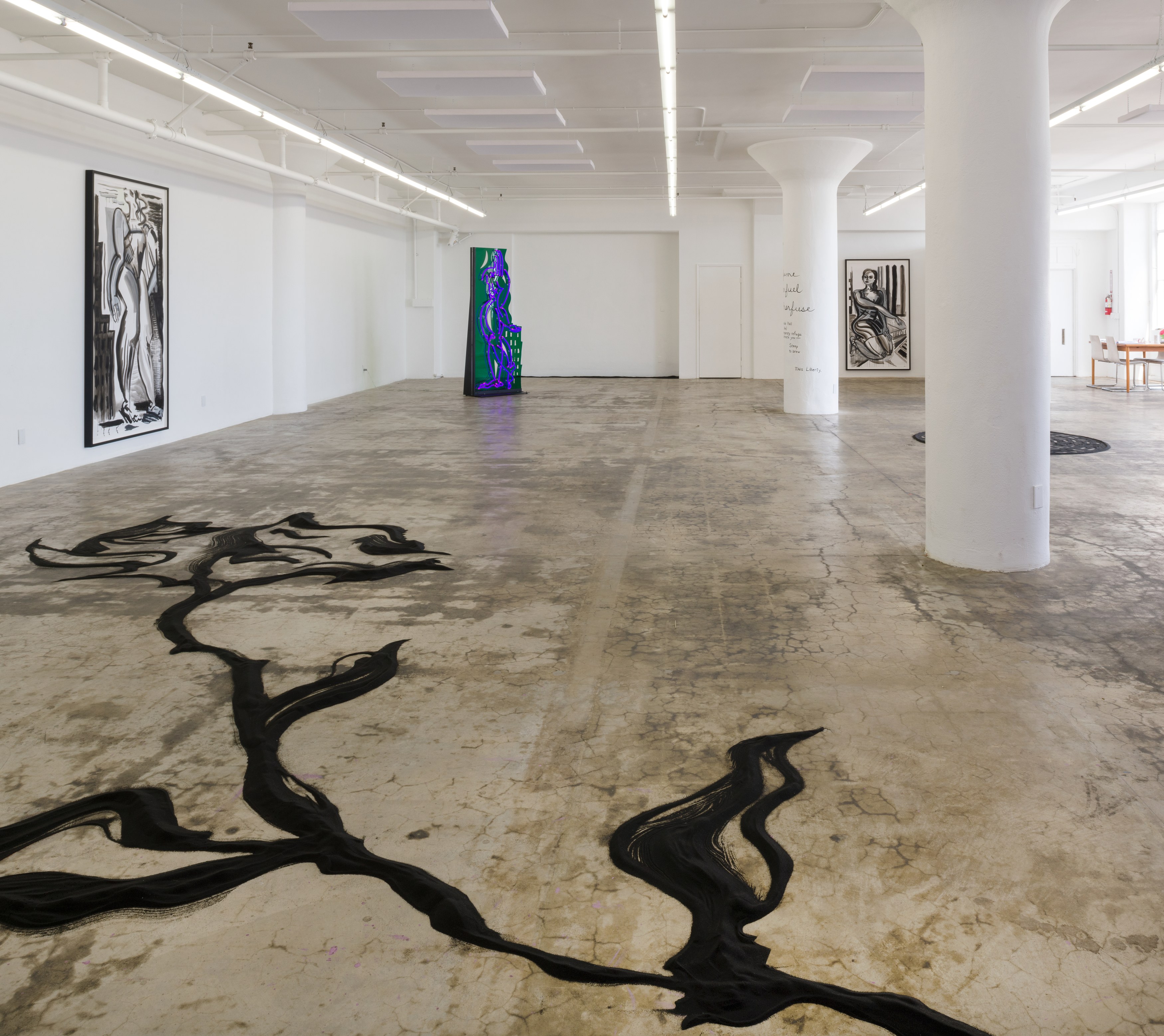 Mira Dancy, Herfugue at Joan, photo 7