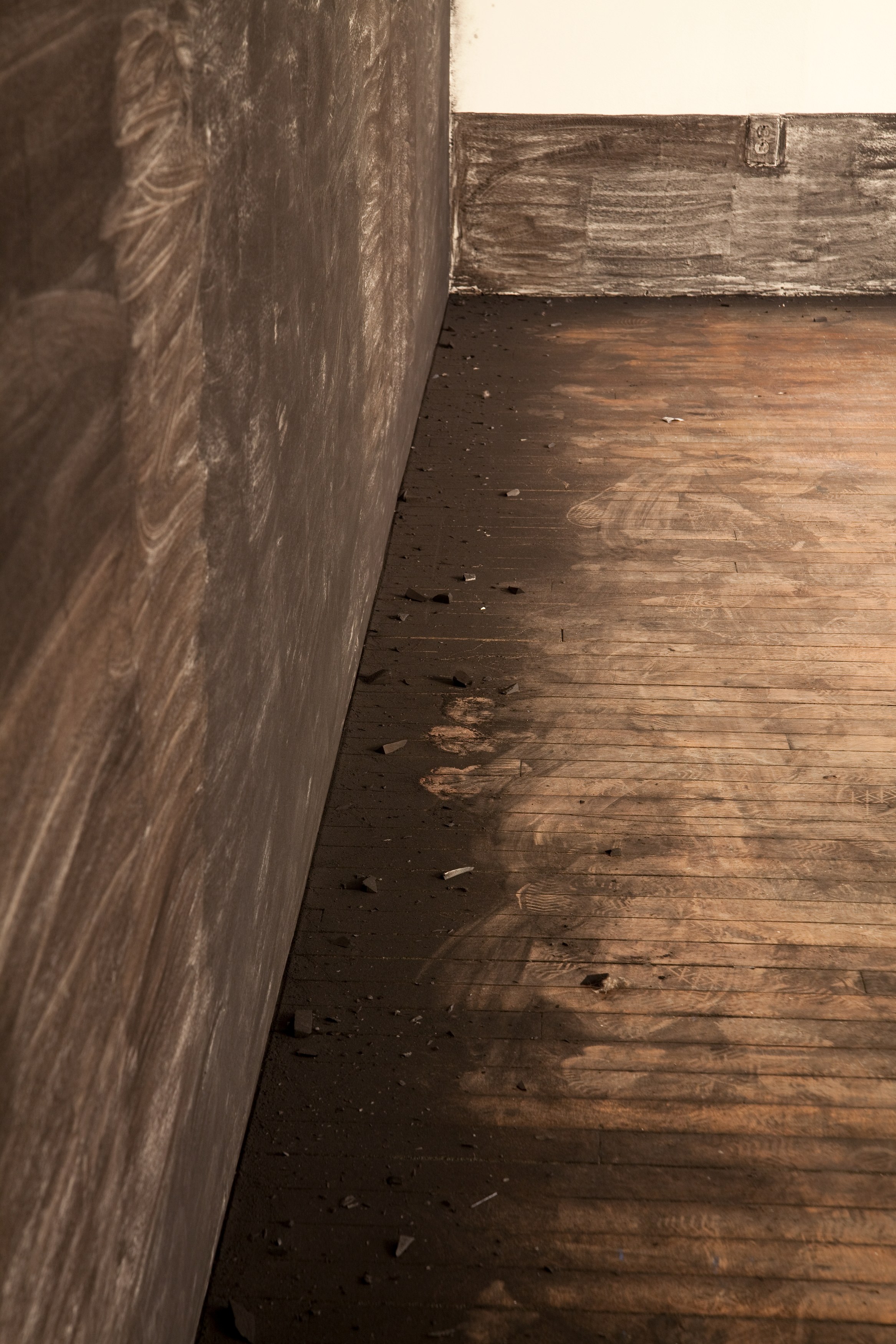 Latifa Echakhch, Movement and Complication at Swiss Institute, photo 4