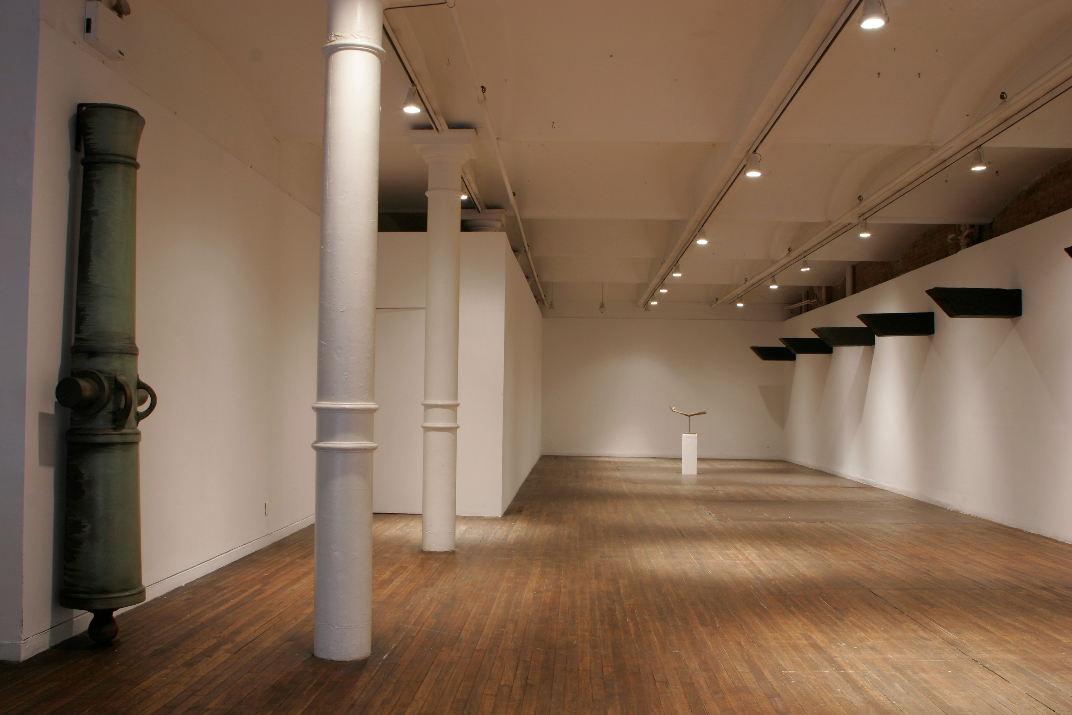 Valentin Carron, DÉCHÉANCE, ÉLÉGANCE, DÉHANCHEMENT at Swiss Institute, photo 7