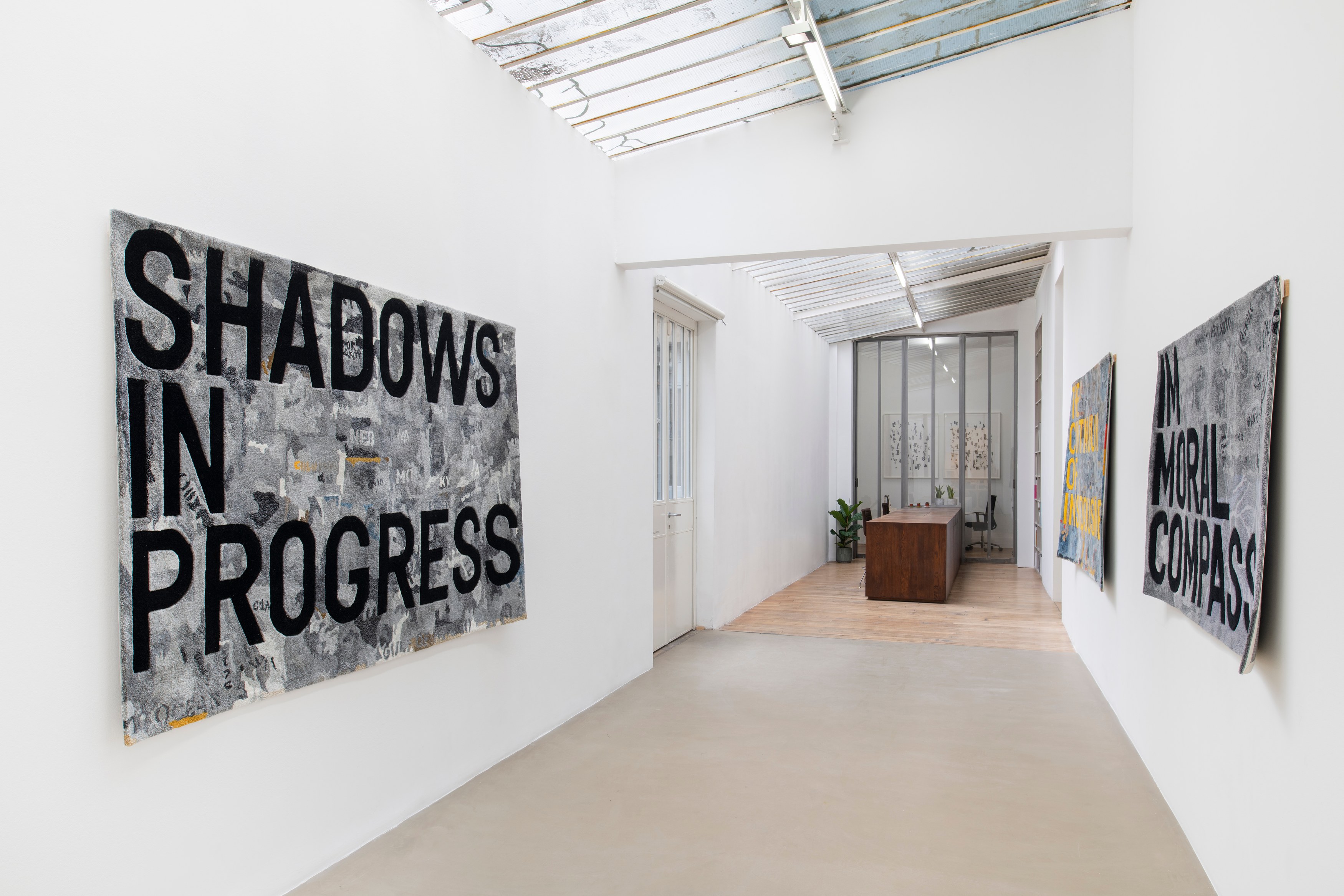 Rirkrit Tiravanija, untitled 2020 (once upon a time) (after jasper johns) at Galerie Chantal Crousel, photo 6