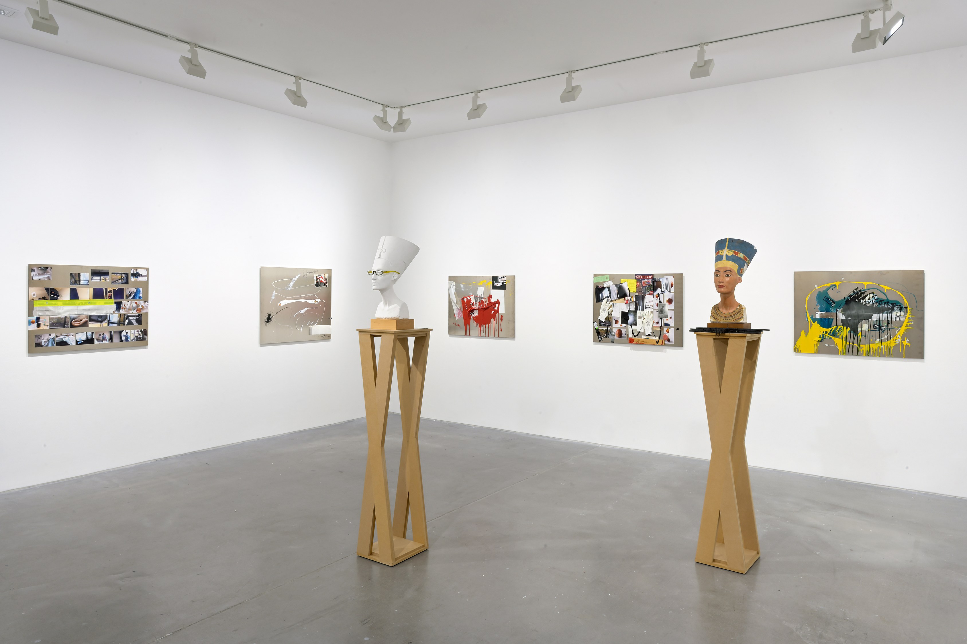 Isa Genzken, Paris New York 2020 at Josh Smith Studio, Brooklyn, photo 20