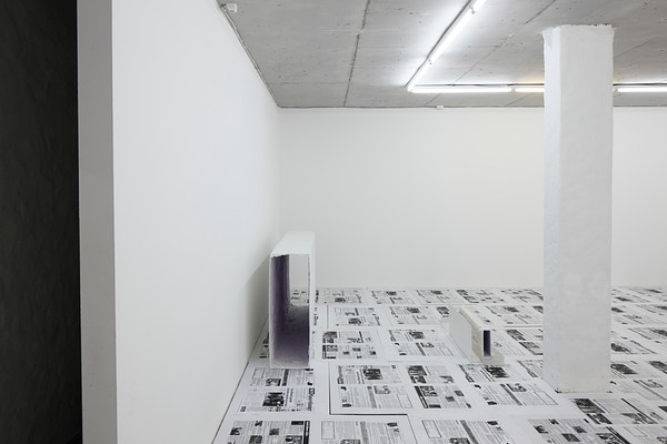 Image 2 of 28