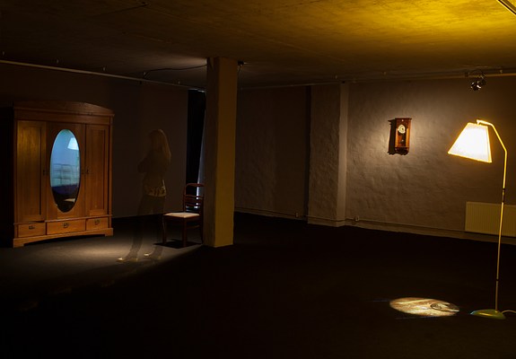 Image 2 of 14