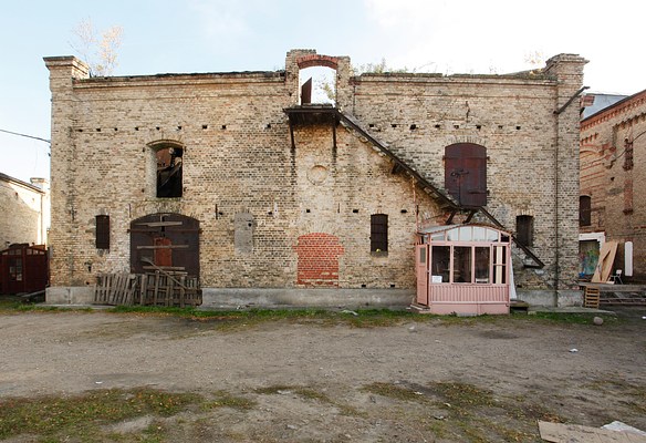 Image 6 of 19
