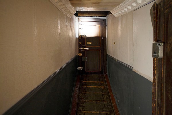 Image 15 of 19
