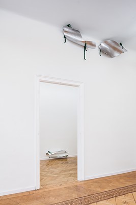 Image 11 of 32