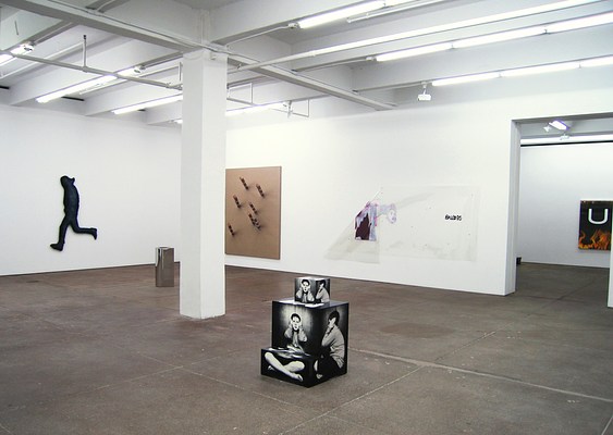 Image 2 of 25