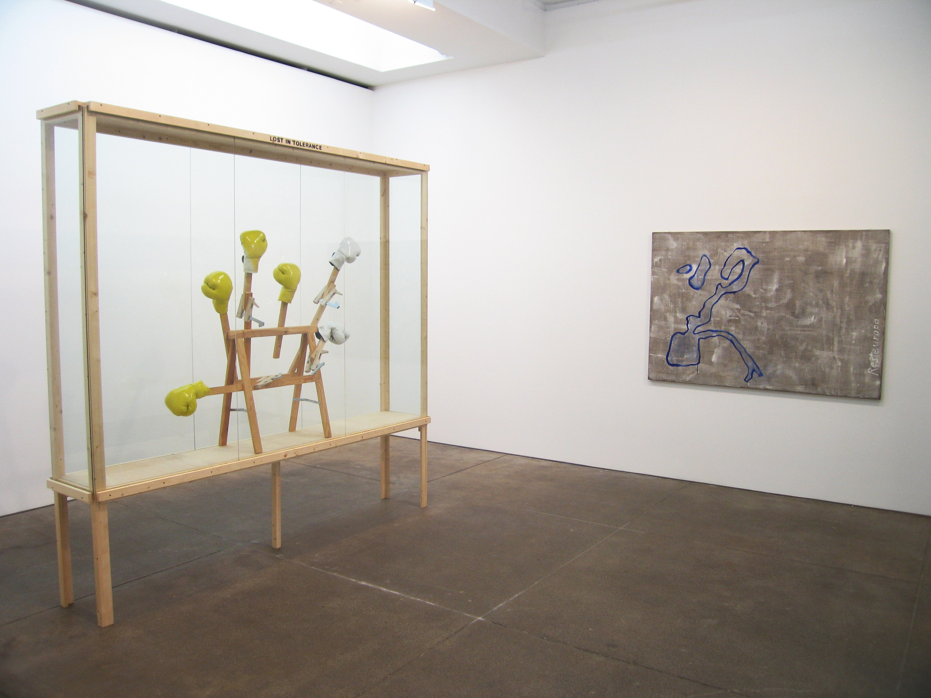 Georg Herold, Untitled at Petzel, photo 3