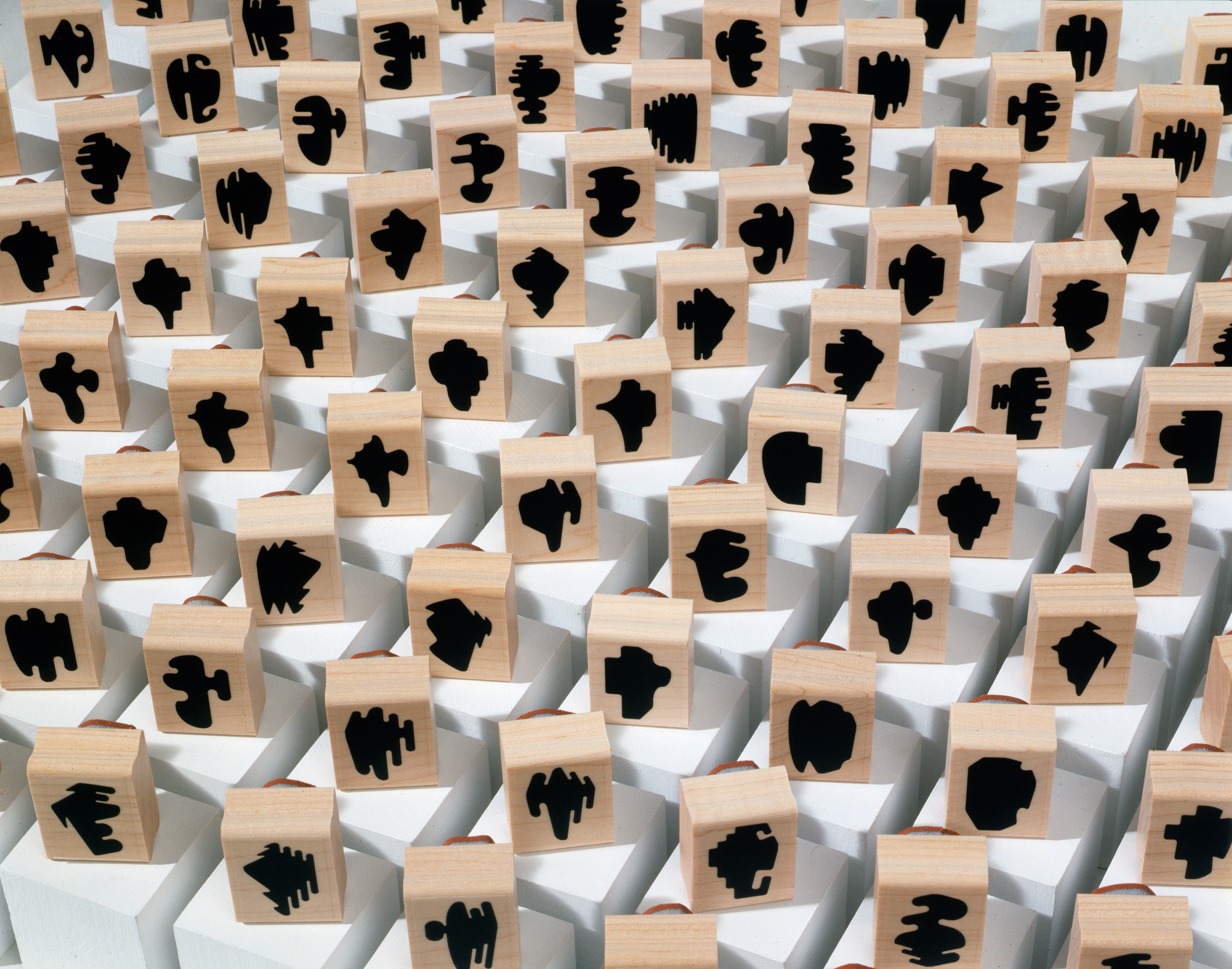 Allan McCollum, Shapes from Maine at Petzel, photo 6