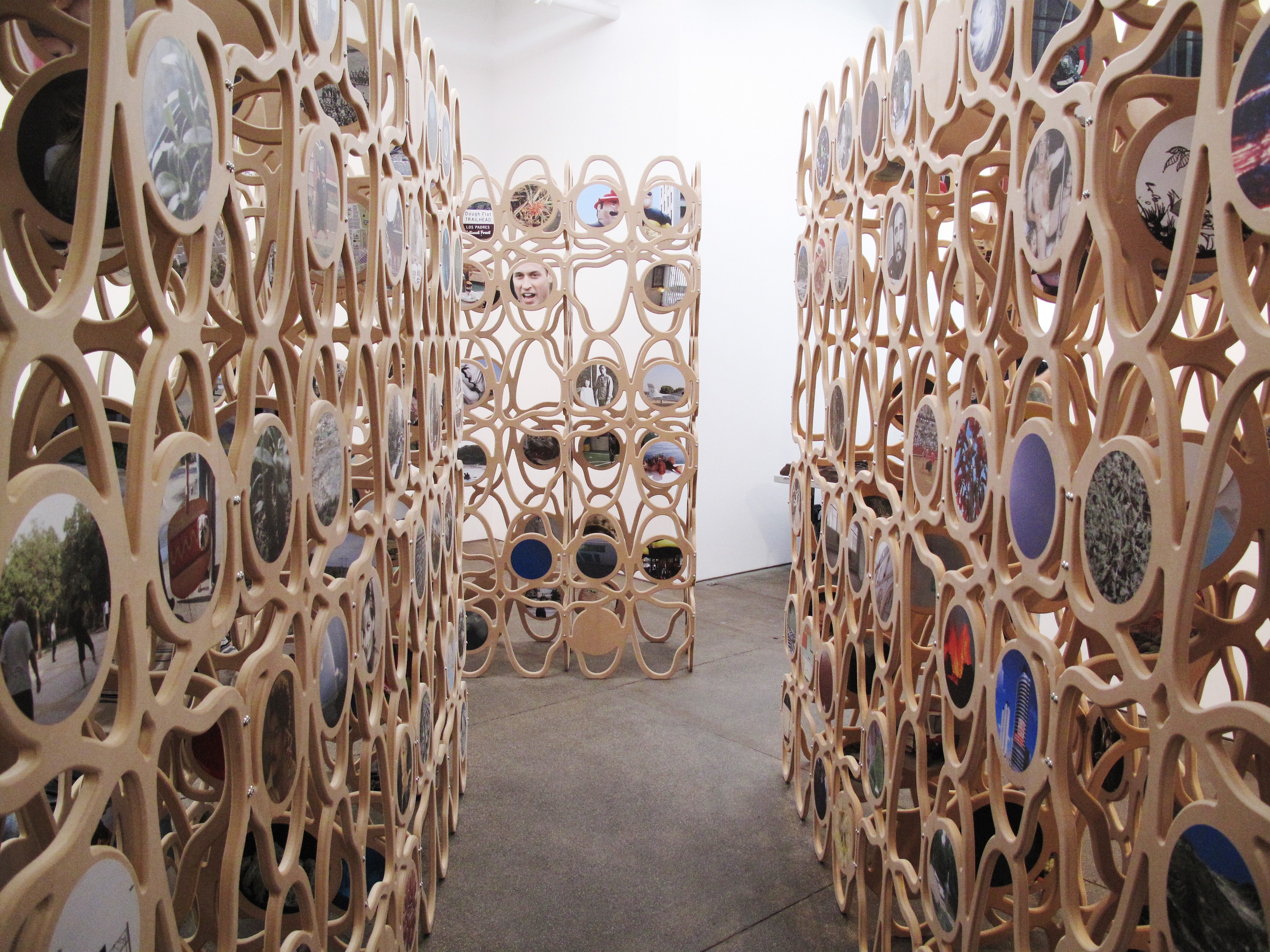 Jorge Pardo, Untitled at Petzel, photo 3